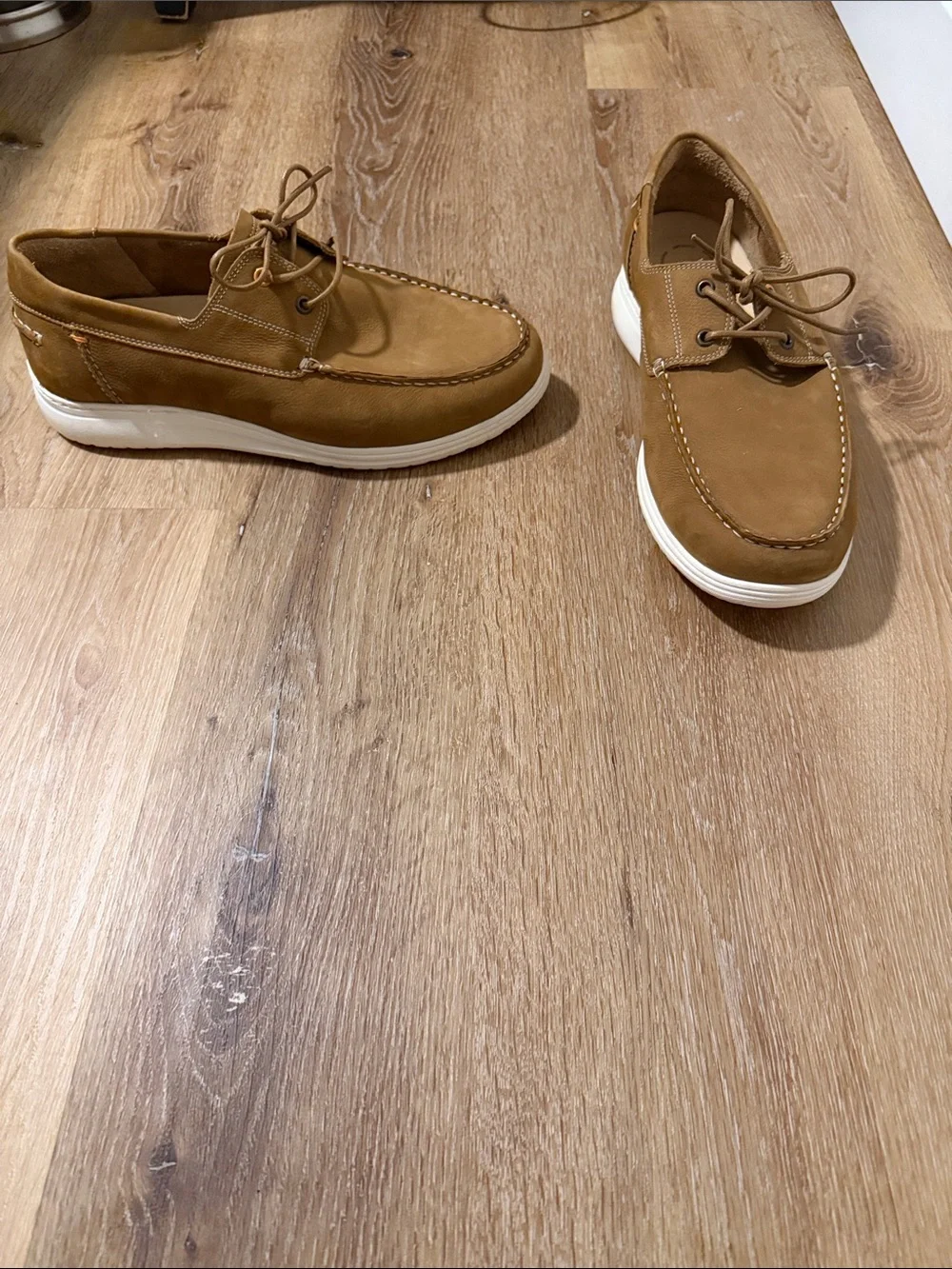 Men's Brown Boat Shoes with White Sole Lace-Up